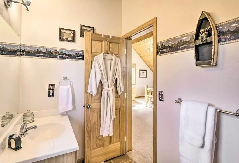 Quiet Fairplay Cabin W/ Rocky Mountain Views!