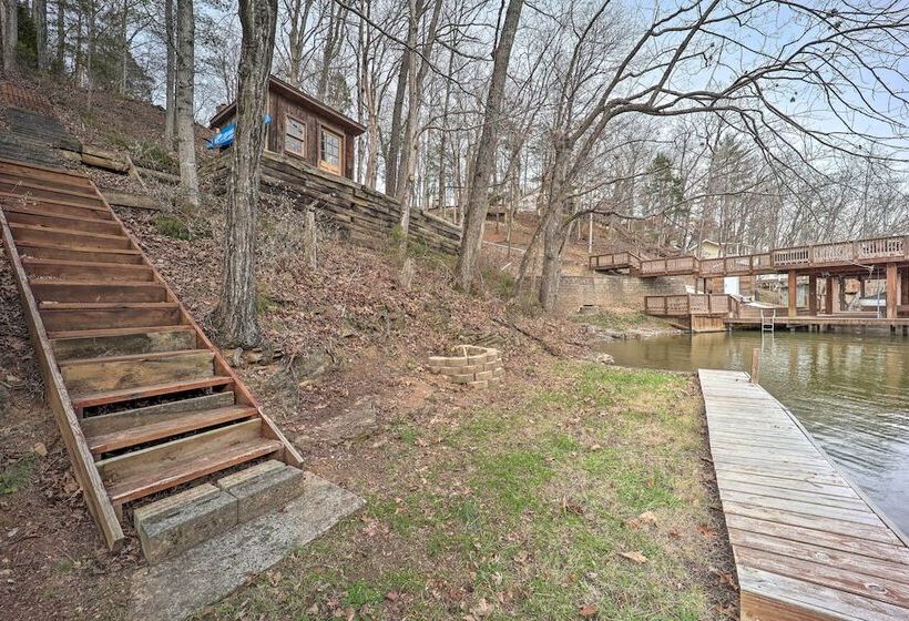 Relaxing Retreat W/ Private Dock On Claytor Lake!