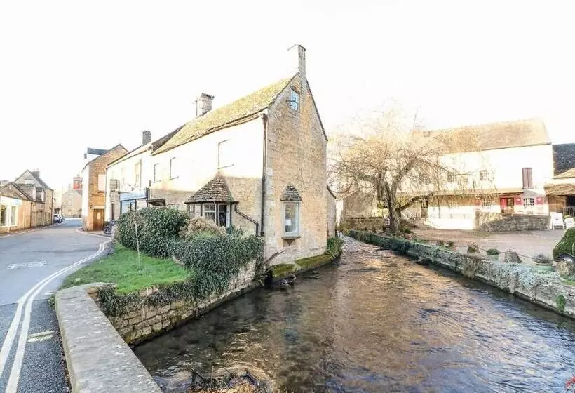 Residenssi 3 Bears Court Barn Conversion In Little Rissington