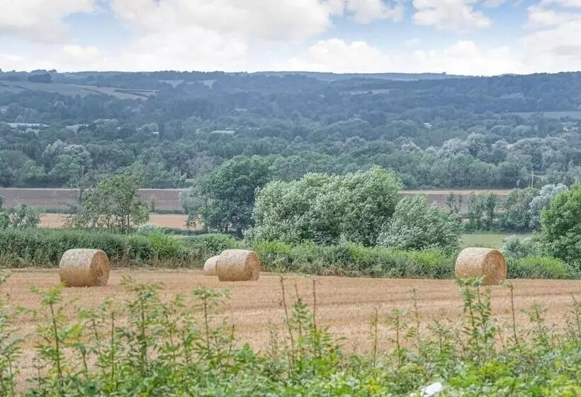 Residenssi 3 Bears Court Barn Conversion In Little Rissington