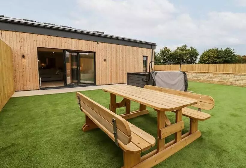 Residenssi 3 Bears Court Barn Conversion In Little Rissington