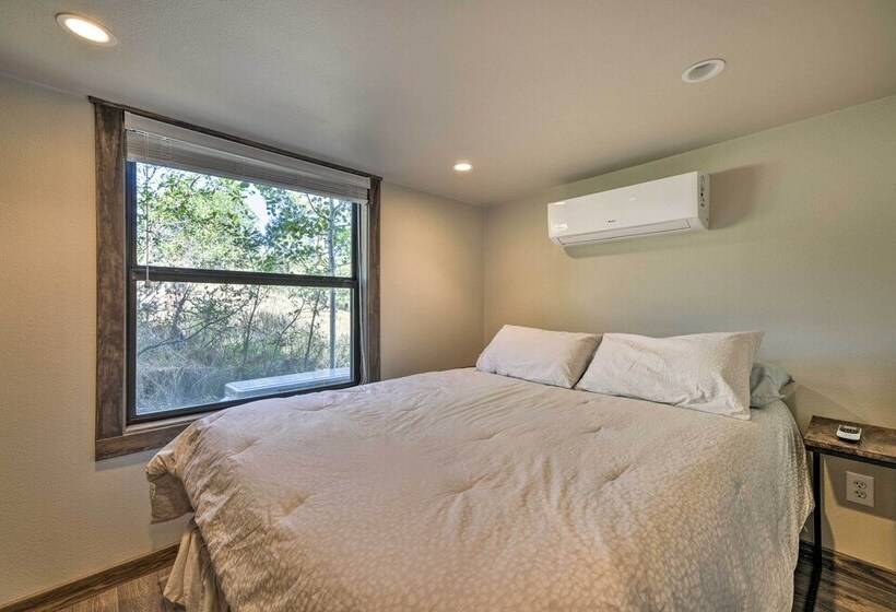 Roomy Pagosa Springs Tiny Cabin: 1 Mi To Downtown