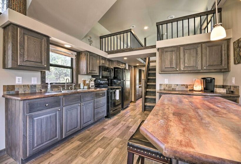 Roomy Pagosa Springs Tiny Cabin: 1 Mi To Downtown