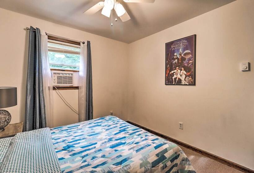 Spacious Tobyhanna Family Home: Pool/beach Access!