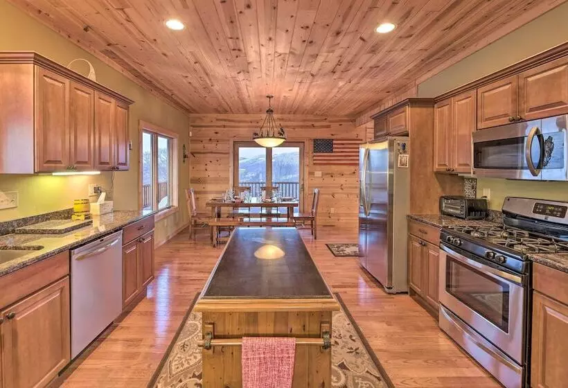 Spacious Slaty Fork Home ~ 12 Mi To Snowshoe