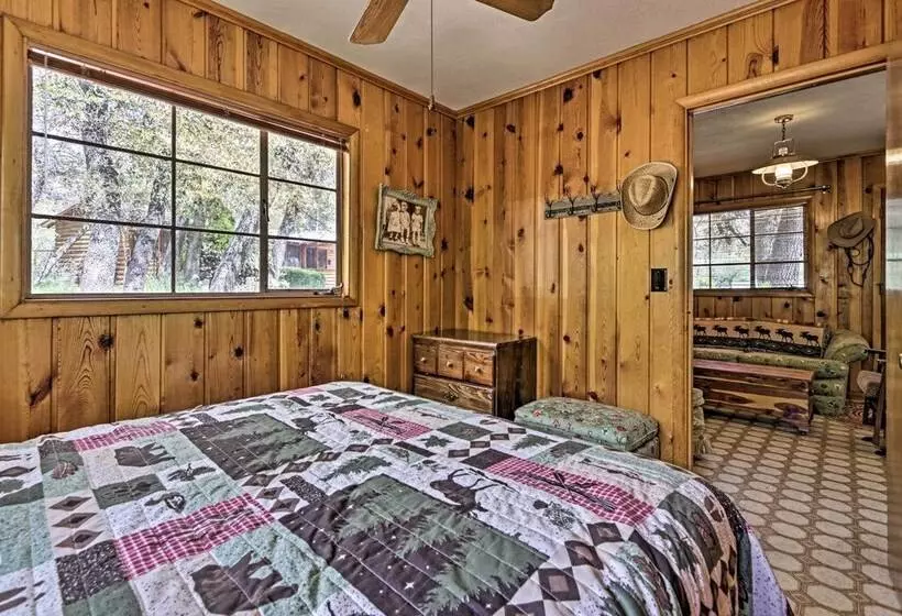 Tonto Nat L Forest Riverside Cabin!