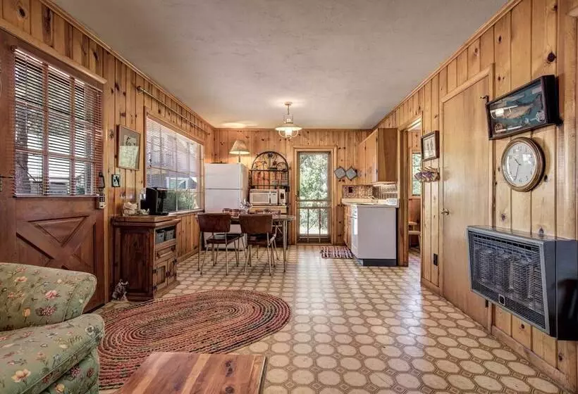 Tonto Nat L Forest Riverside Cabin!