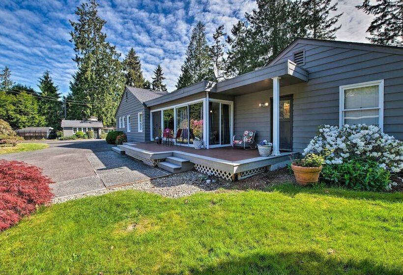 Washington Waterfront Home W/ Sequim Bay Access