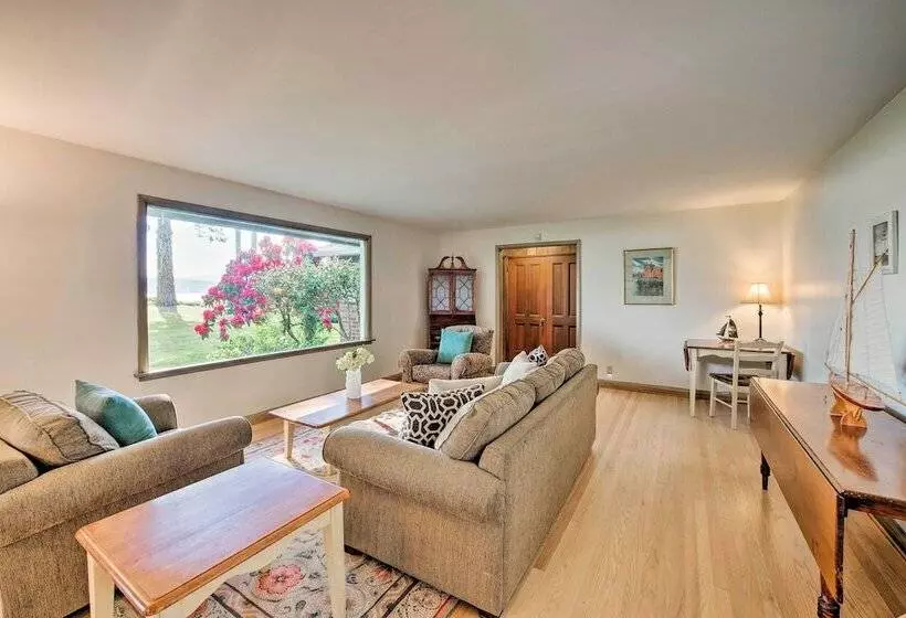 Washington Waterfront Home W/ Sequim Bay Access