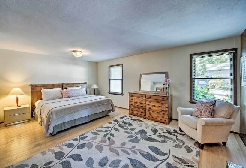 Washington Waterfront Home W/ Sequim Bay Access