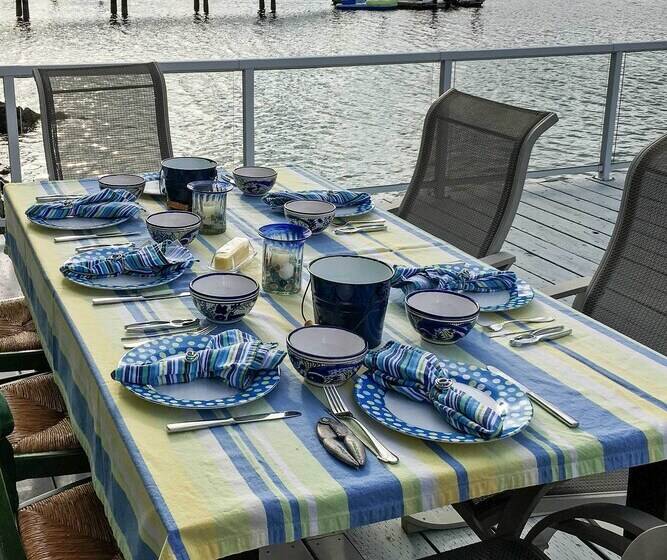 Waterfront Home On  Gold Coast  Of Hood Canal!