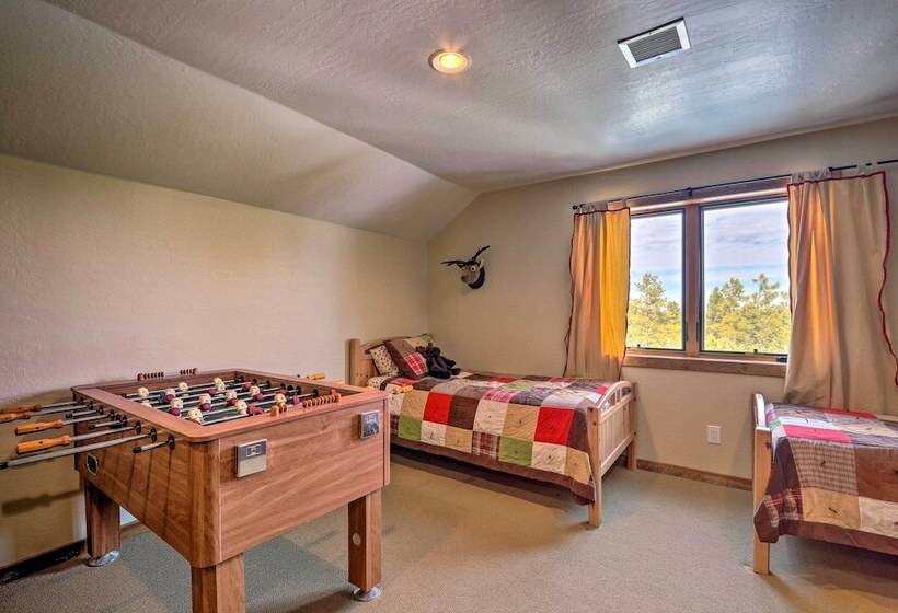 Furnished Deck + Fire Pit: Show Low Hideaway!