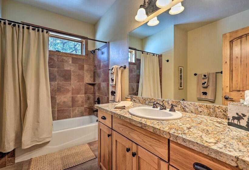 Furnished Deck + Fire Pit: Show Low Hideaway!