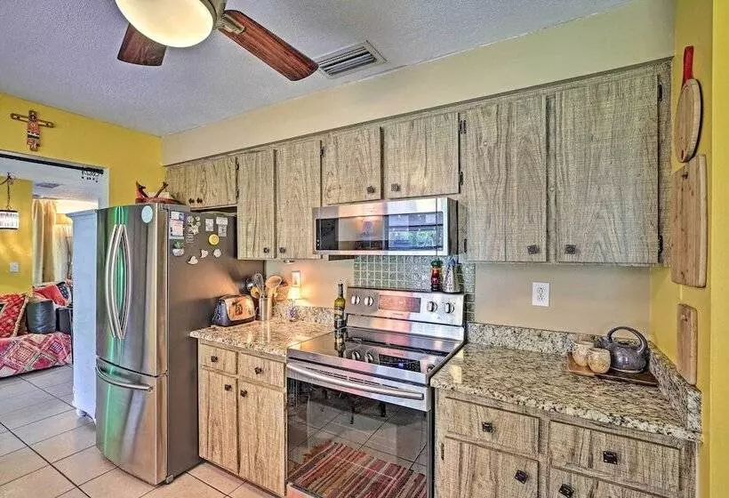 Boho Style Escape W/ Patio ~ 3 Mi To Bonita Beach!