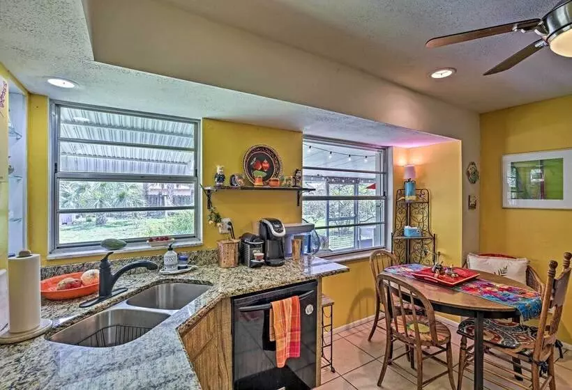 Boho Style Escape W/ Patio ~ 3 Mi To Bonita Beach!