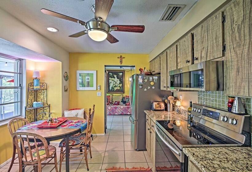 Boho Style Escape W/ Patio ~ 3 Mi To Bonita Beach!