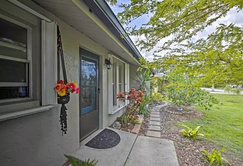 Boho Style Escape W/ Patio ~ 3 Mi To Bonita Beach!