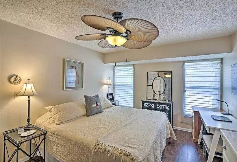Boho Style Escape W/ Patio ~ 3 Mi To Bonita Beach!