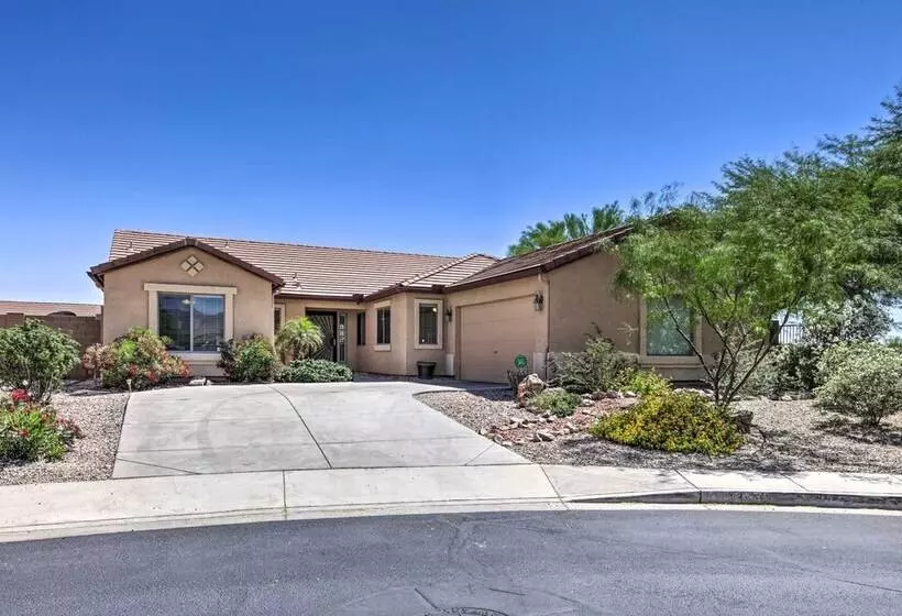 Buckeye Home W/ Pool, Putting Green & Sun Porch!