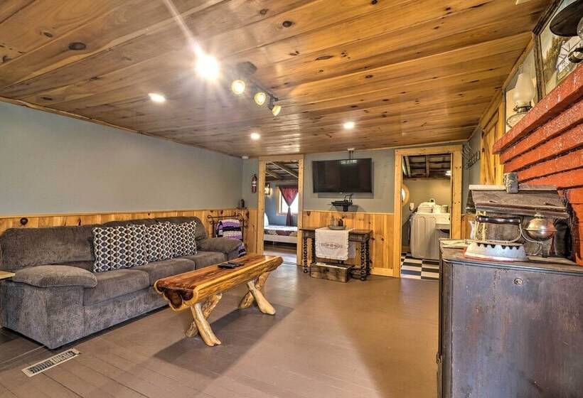 Cabin < 2 Mi To Great Smoky Mtns Natl Park!