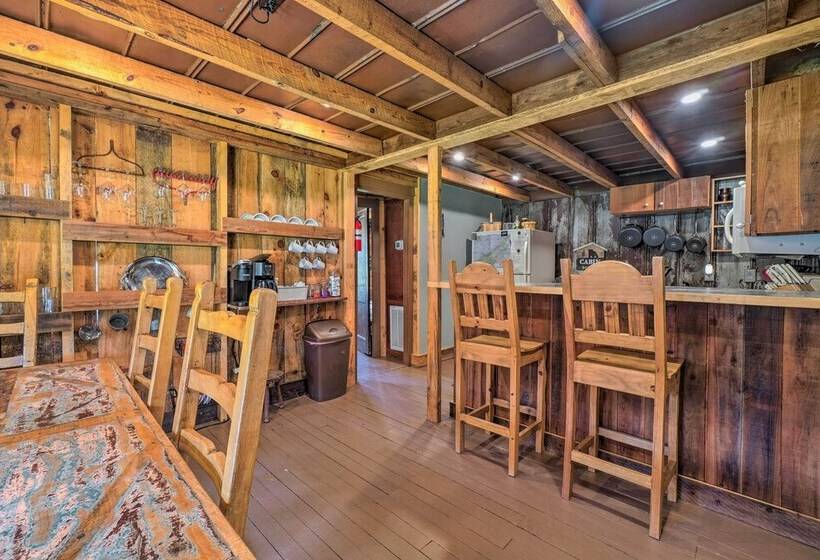 Cabin < 2 Mi To Great Smoky Mtns Natl Park!