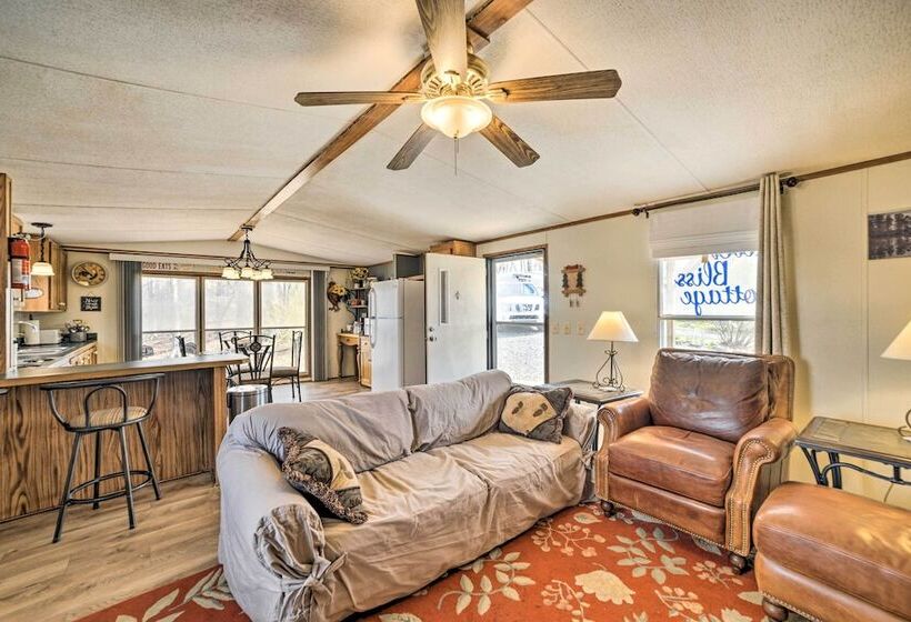 Cadiz Retreat W/ Grill   Walk To Lake Barkley