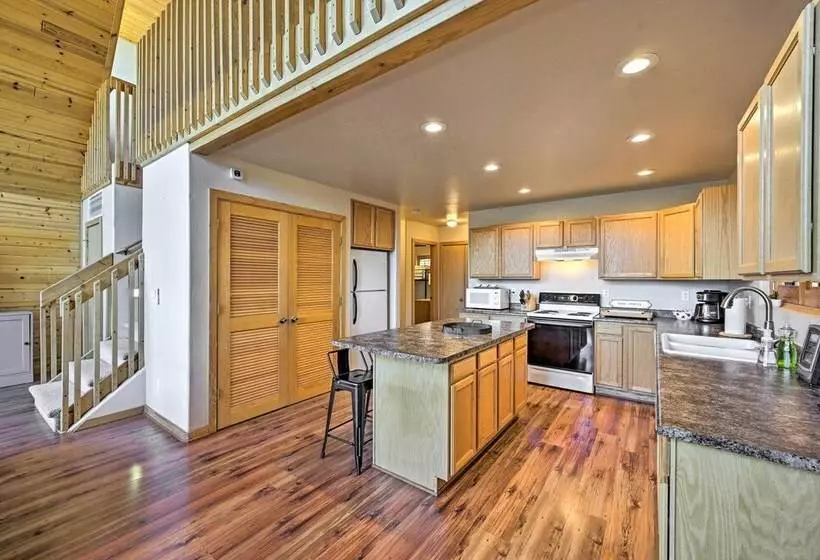 Chalet Style Pine Cabin W/ Wraparound Deck & Views