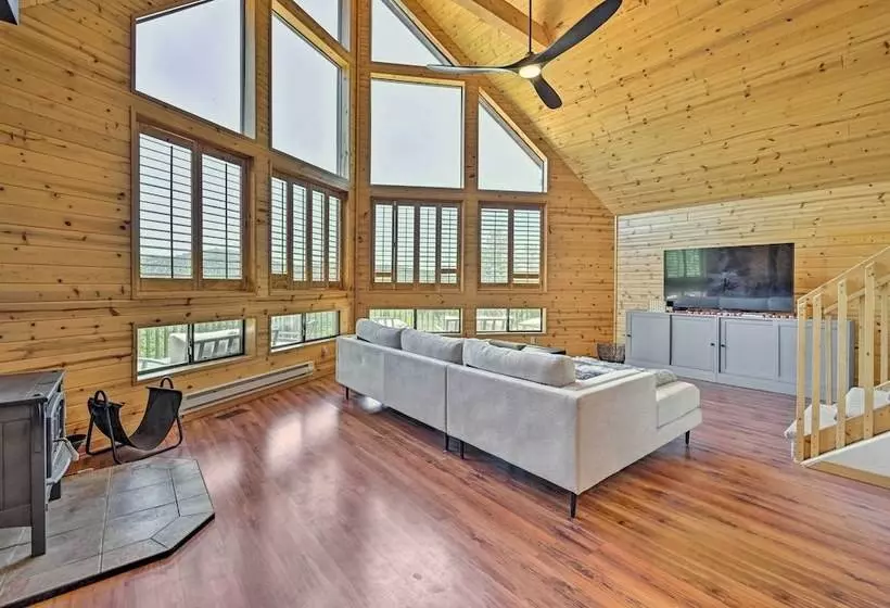 Chalet Style Pine Cabin W/ Wraparound Deck & Views