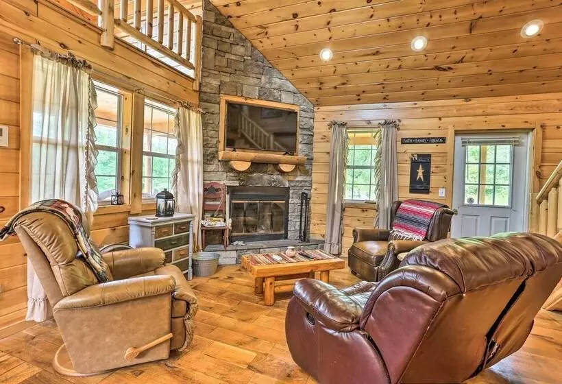 Porch, Fire Pit + Valley Views: Blakely Cabin!