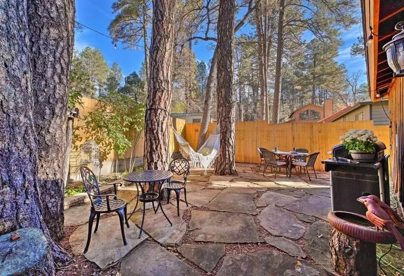 Cozy Cabin Retreat W/ Patio & Fenced Yard