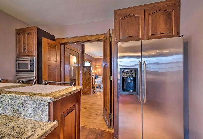 Classy Colonial House W/ Furnished Sunroom!