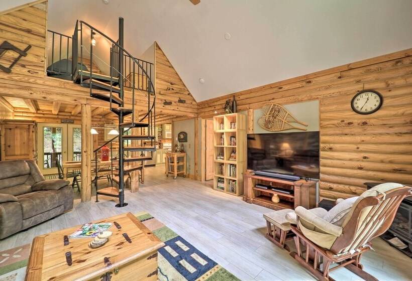 2 Decks & Fire Pit: Scenic Beech Mountain Retreat!