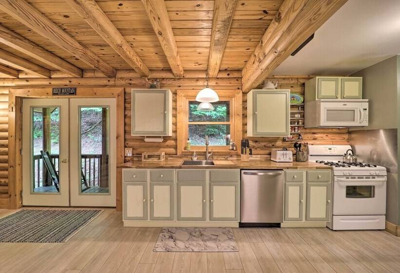 2 Decks & Fire Pit: Scenic Beech Mountain Retreat!