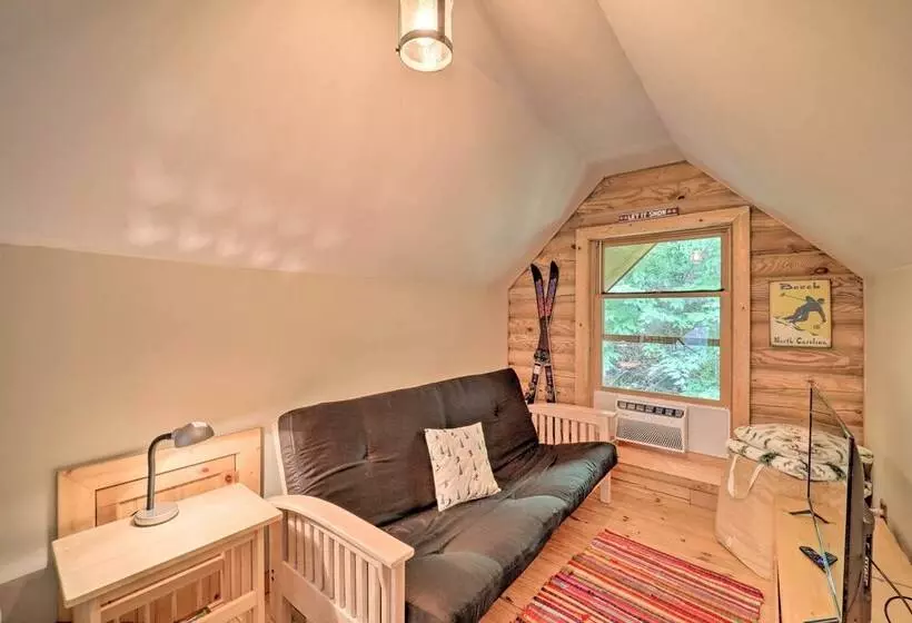 2 Decks & Fire Pit: Scenic Beech Mountain Retreat!