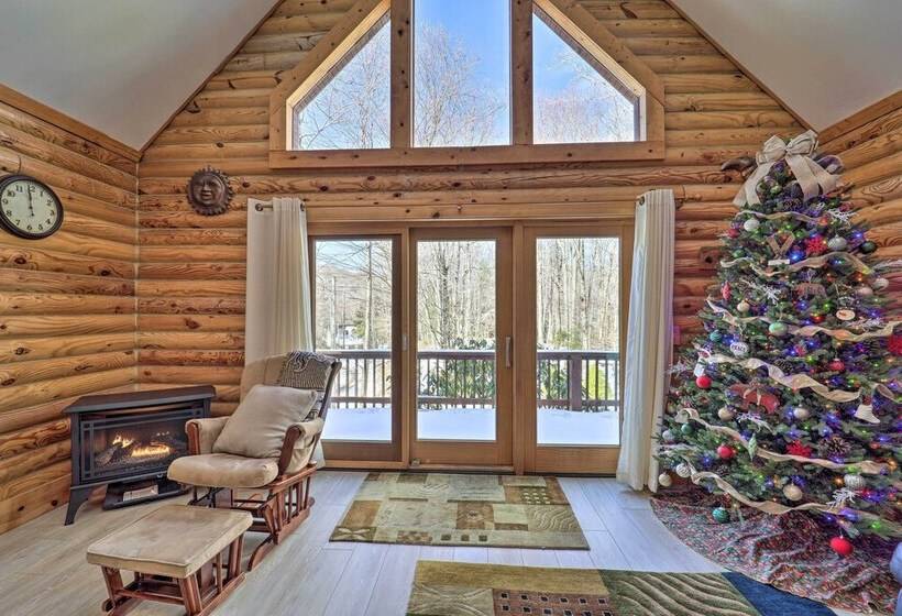 2 Decks & Fire Pit: Scenic Beech Mountain Retreat!