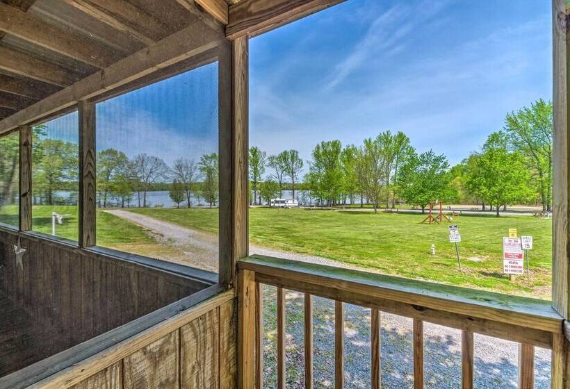 Cozy Hardin Retreat W/ Lake Kentucky View!