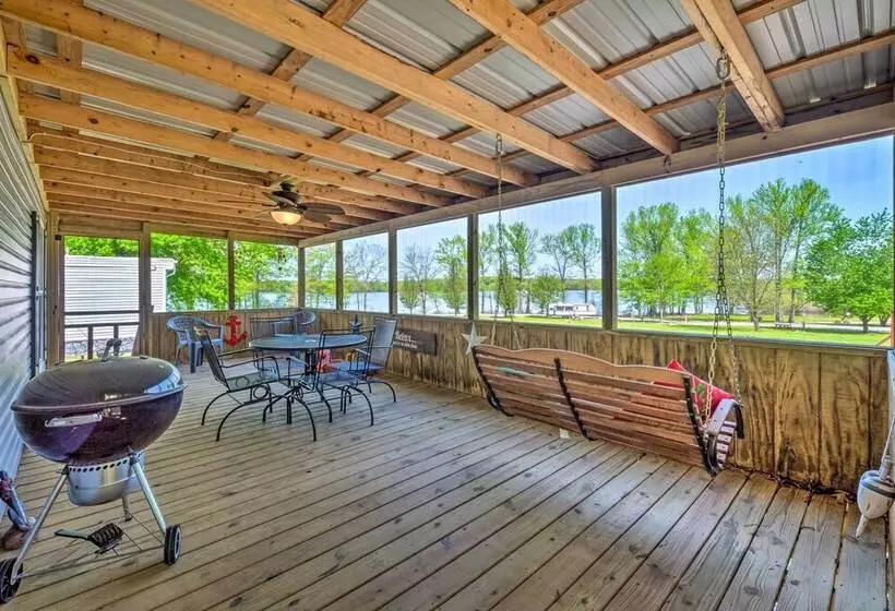 Cozy Hardin Retreat W/ Lake Kentucky View!