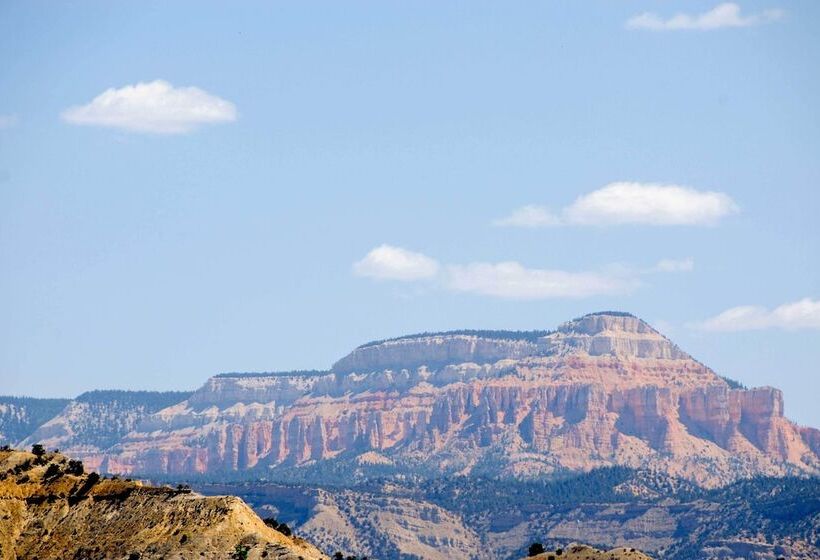 Cozy Henrieville Cabin: 18 Mi To Bryce Canyon Np!