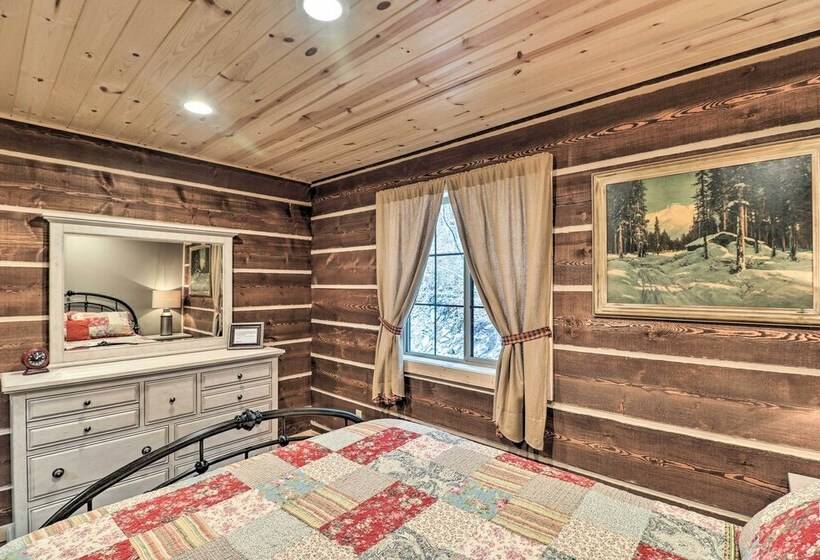 Cozy Homestead Cabin At Base Of Columbia Mountain!