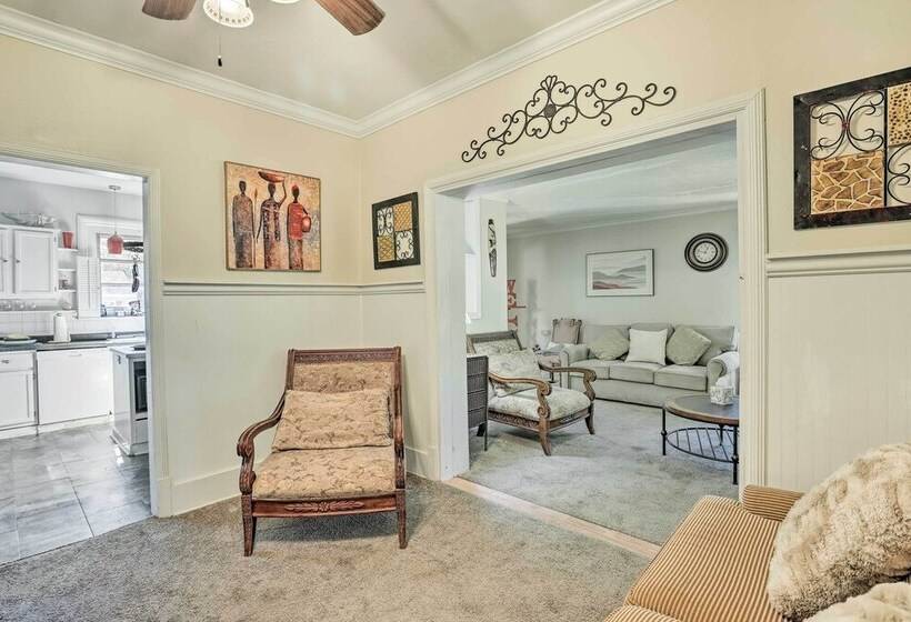 Cozy Montgomery Home: Just 2 Mi To Downtown!
