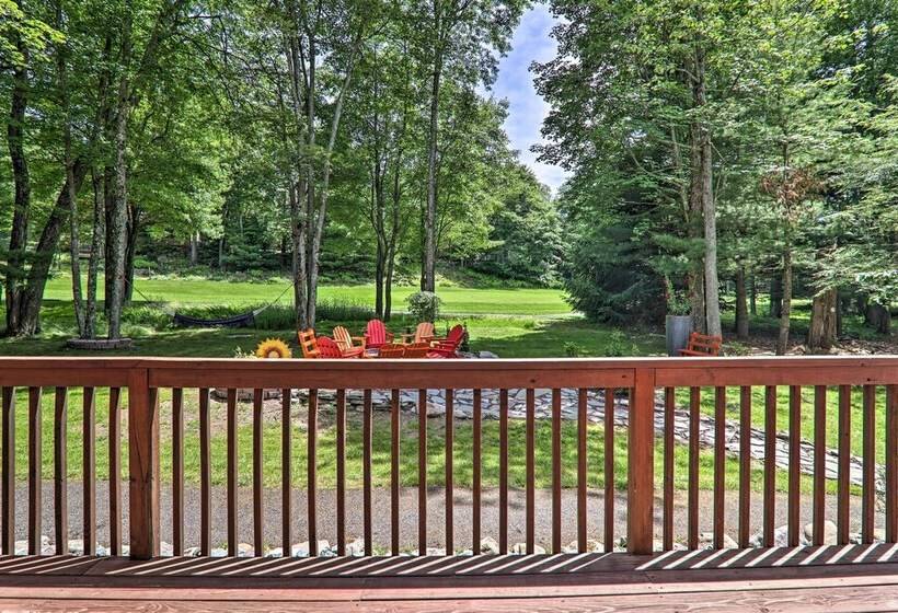 Fire Pit & Bbq: Elegant Split Rock Resort Getaway!