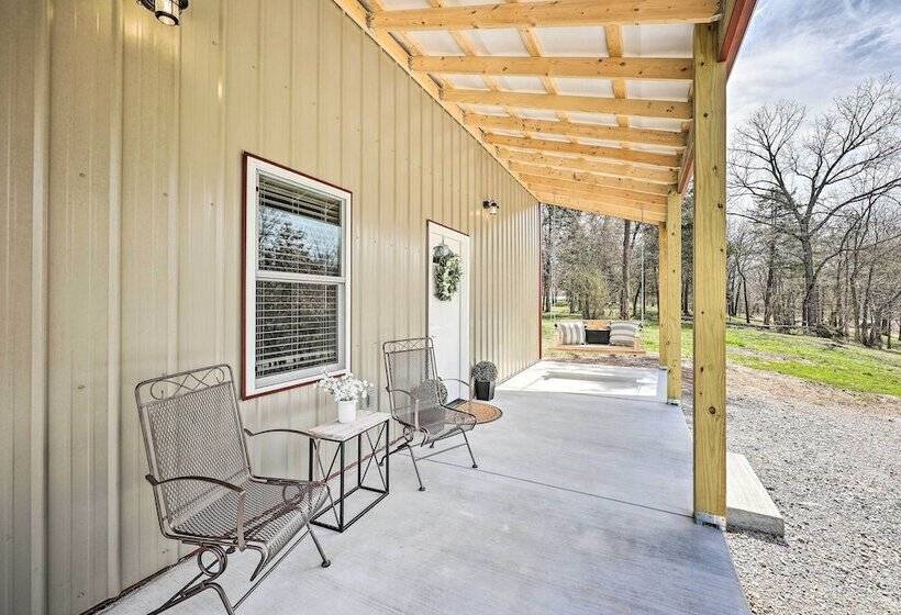 Eureka Springs Area Home W/ Porch, Grill!