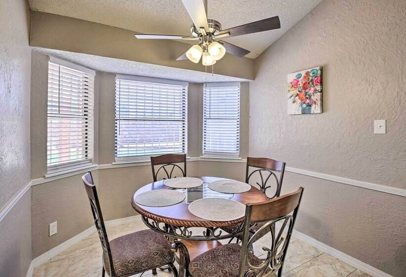 Family Friendly El Paso Abode W/ Large Yard!