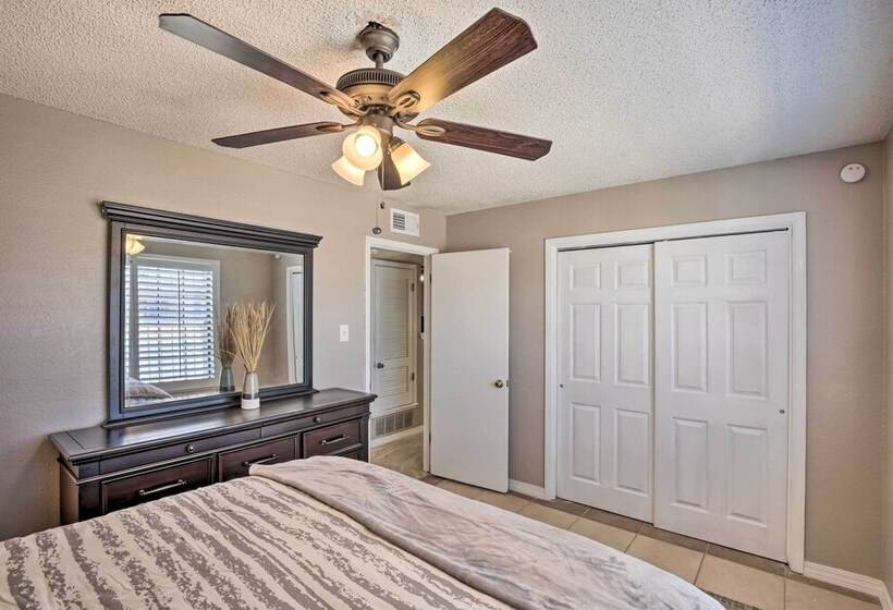 Family Friendly El Paso Abode W/ Large Yard!