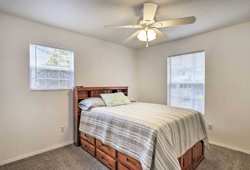 Home W/ Bbq ~ 1 Mi To Indian Rocks Beach & Golf