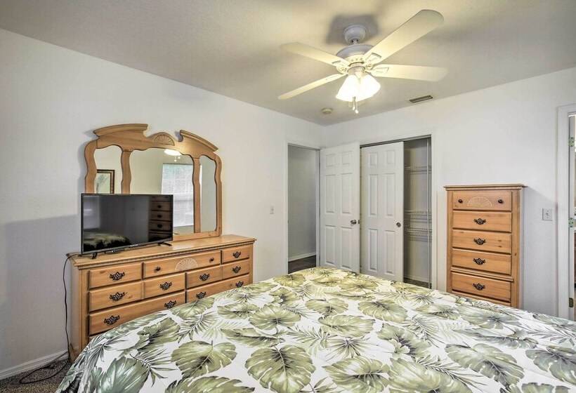 Home W/ Bbq ~ 1 Mi To Indian Rocks Beach & Golf