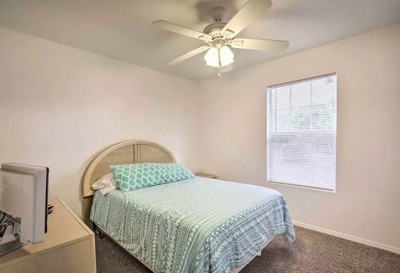 Home W/ Bbq ~ 1 Mi To Indian Rocks Beach & Golf