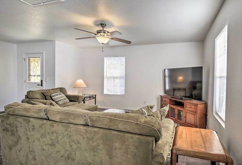 Home W/ Bbq ~ 1 Mi To Indian Rocks Beach & Golf