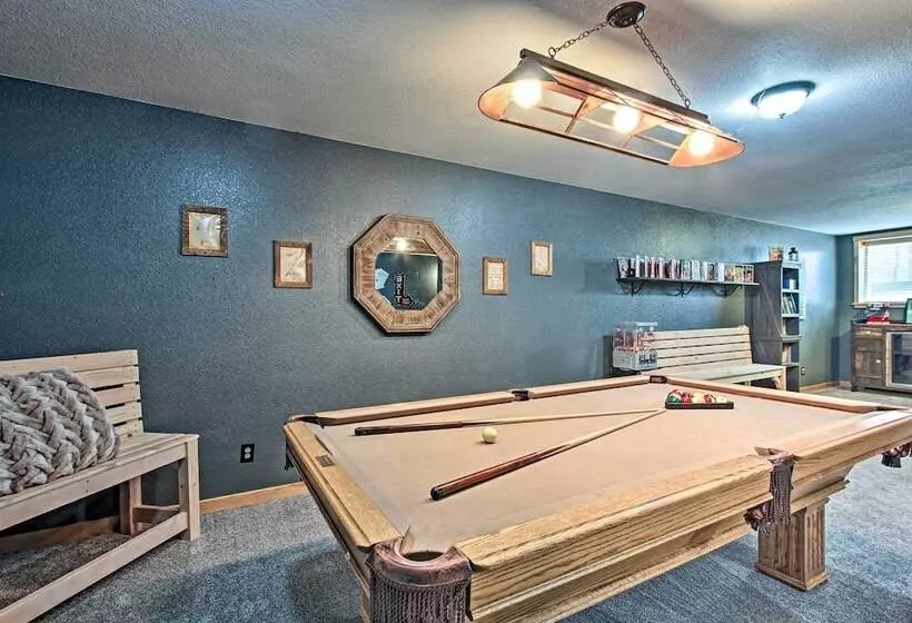 La Pine Hideaway Near Deschutes National Forest!