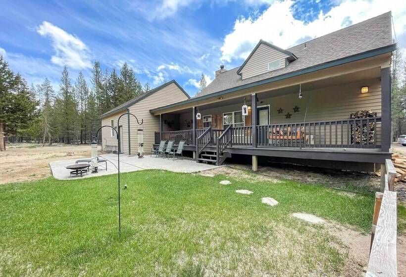 La Pine Hideaway Near Deschutes National Forest!